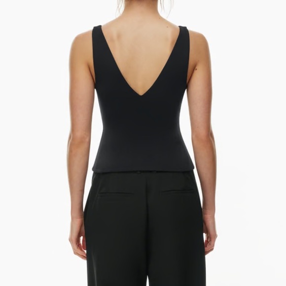 ARITZIA CONTOUR V-NECK TANK - Picture 3 of 5
